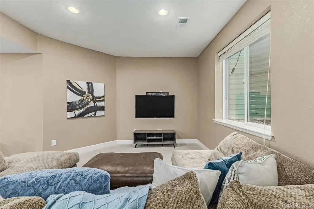 16605 W 85th Lane Arvada CO 80007