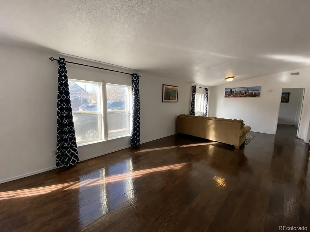 611 W 4th Avenue Denver CO 80223
