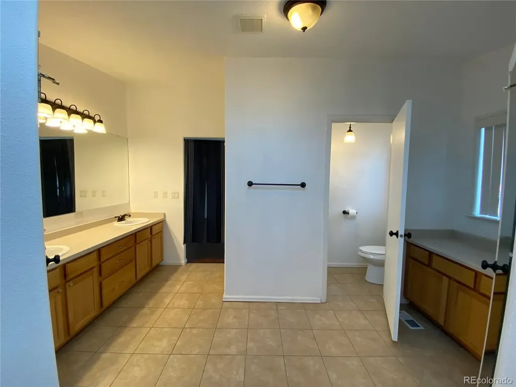 611 W 4th Avenue Denver CO 80223