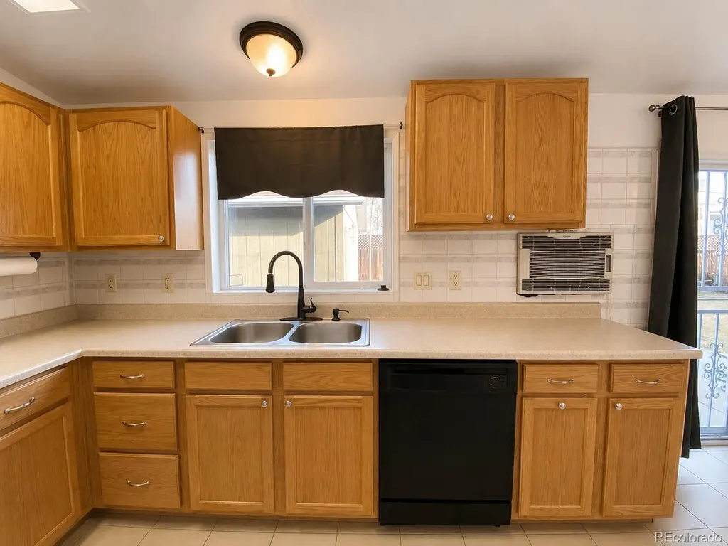 611 W 4th Avenue Denver CO 80223