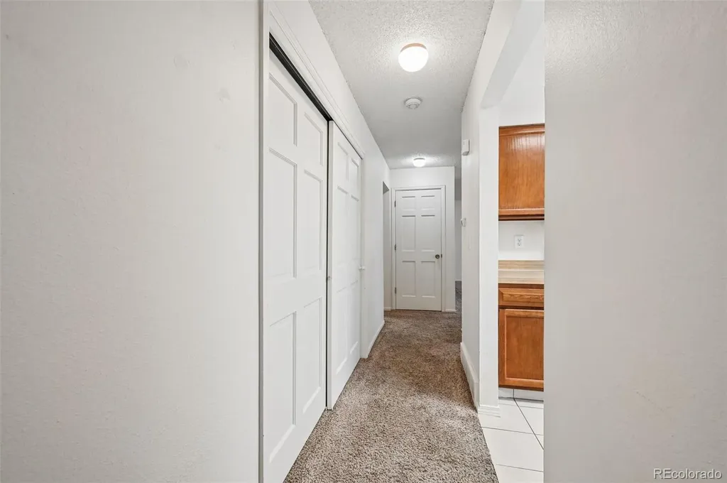82 S Eagle Circle Aurora CO 80012