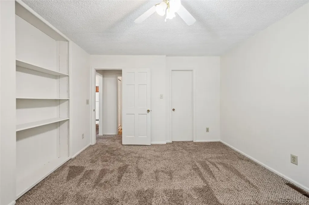 82 S Eagle Circle Aurora CO 80012