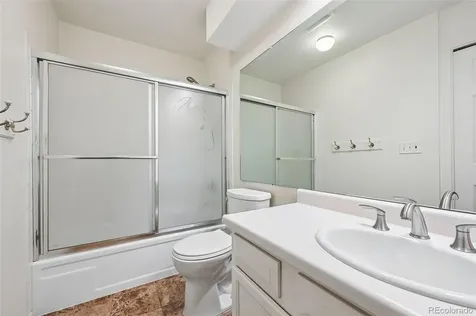 82 S Eagle Circle Aurora CO 80012