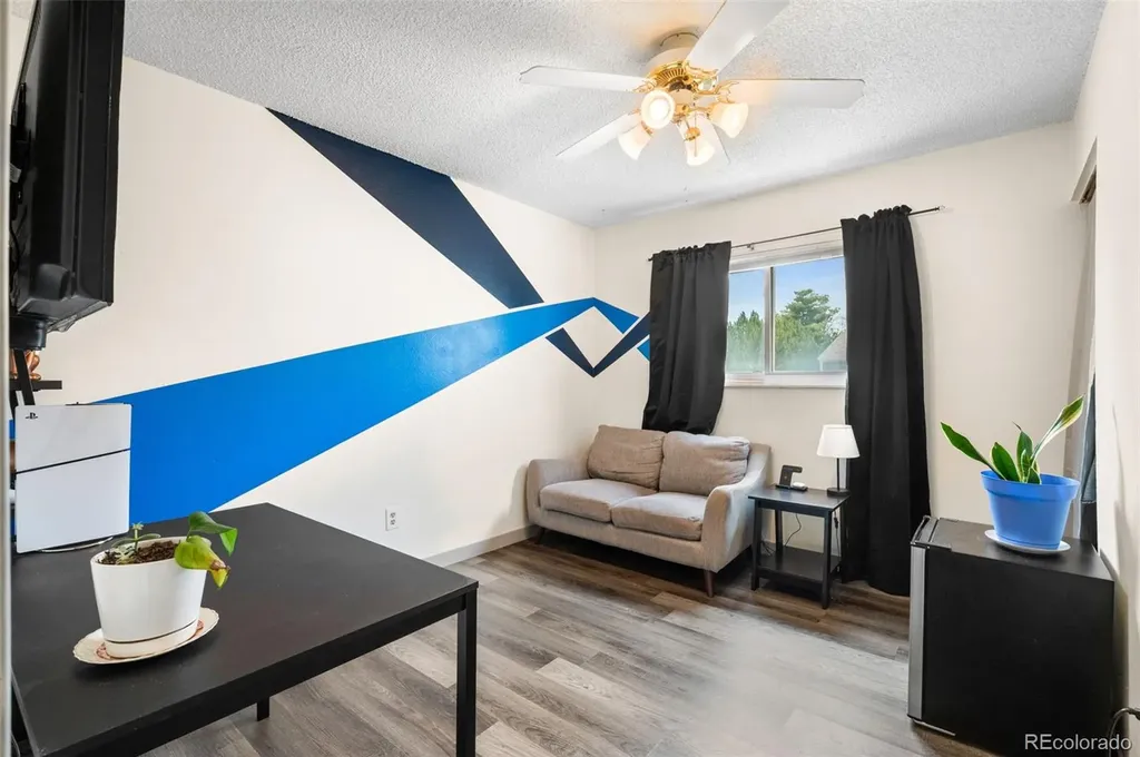 1927 Cathay Court Aurora CO 80011