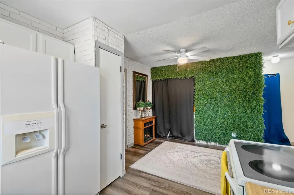 1927 Cathay Court Aurora CO 80011
