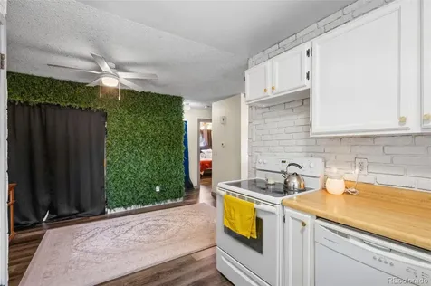 1927 Cathay Court Aurora CO 80011