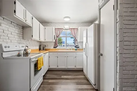 1927 Cathay Court Aurora CO 80011