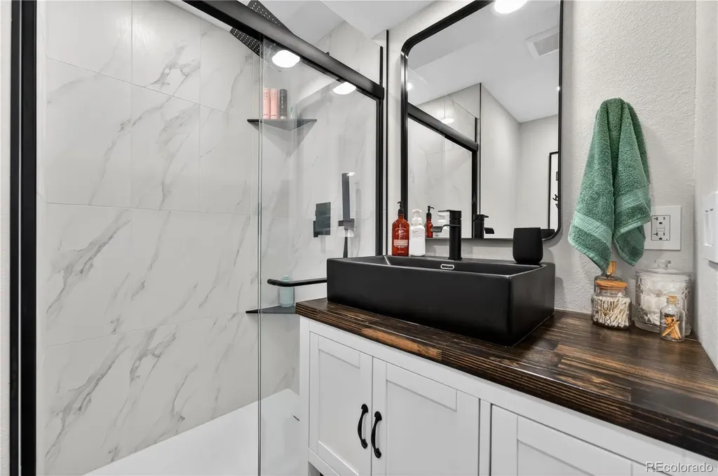 22104 E Belleview Lane Aurora CO 80015
