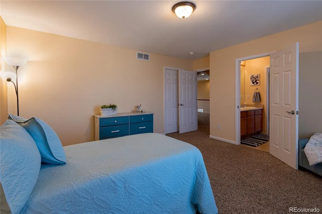 4902 S Zephyr Street Littleton CO 80123