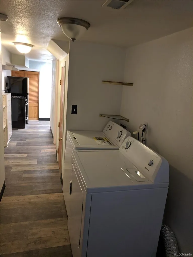 4239 Umatilla Street Denver CO 80211