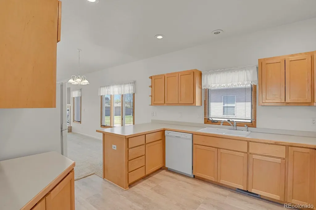 470 S Soaring Eagle Drive Pueblo CO 81007