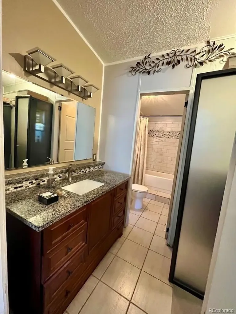 1400 S Collyer Street Longmont CO 80501