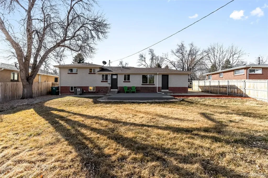 7625 W 23rd Place Lakewood CO 80214