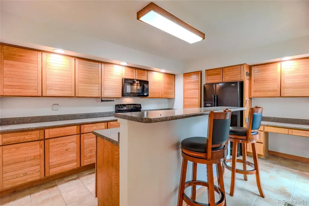 2267 S Yosemite Circle Denver CO 80231