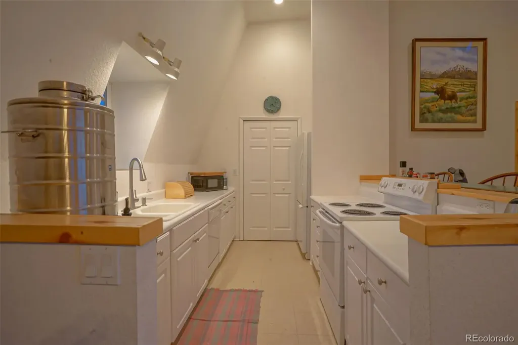 168 Colorado Avenue La Veta CO 81089