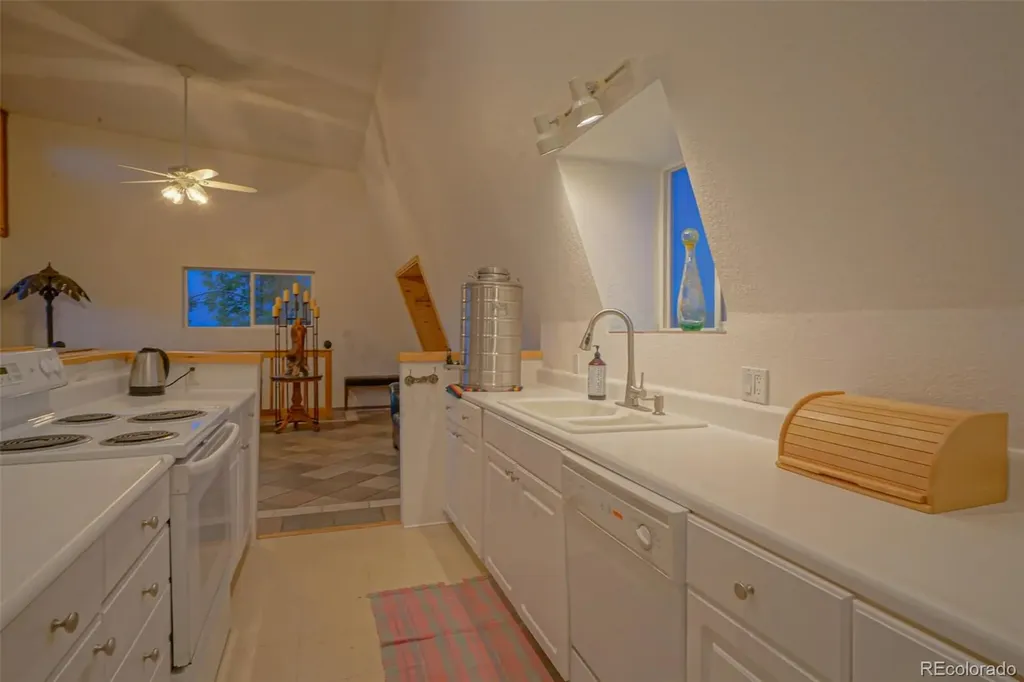 168 Colorado Avenue La Veta CO 81089