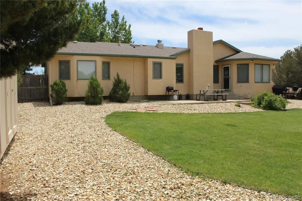 109 S Chi Chi Drive Pueblo CO 81007