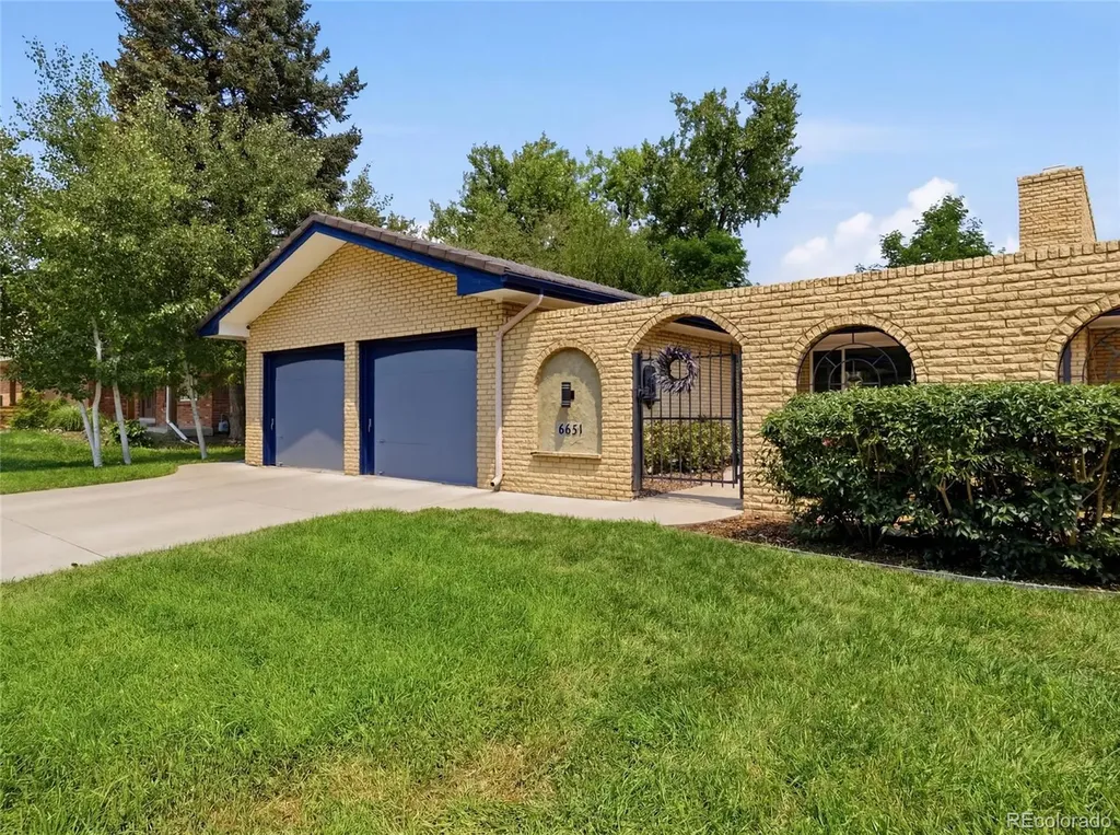 6651 E Ithaca Place Denver CO 80237