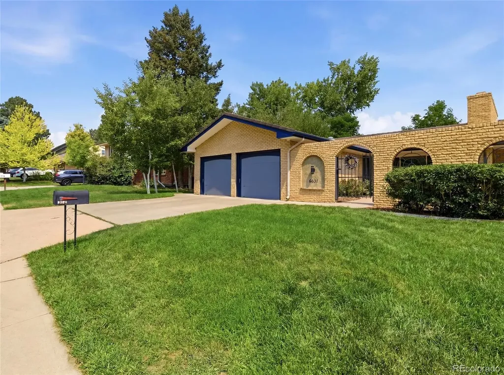 6651 E Ithaca Place Denver CO 80237