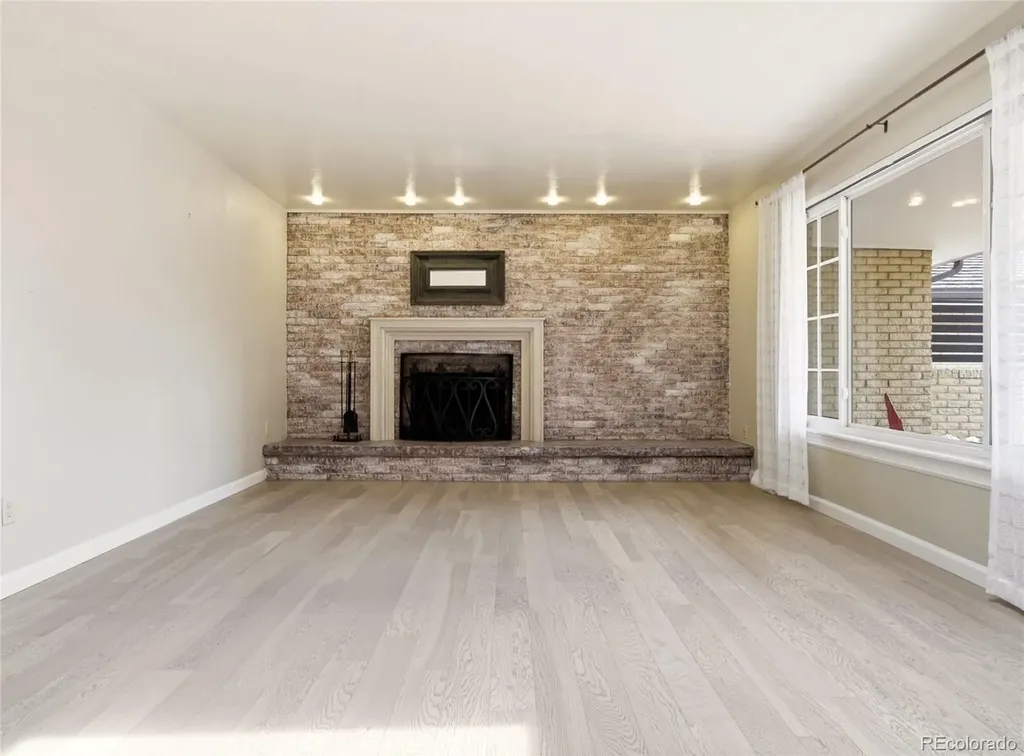 6651 E Ithaca Place Denver CO 80237