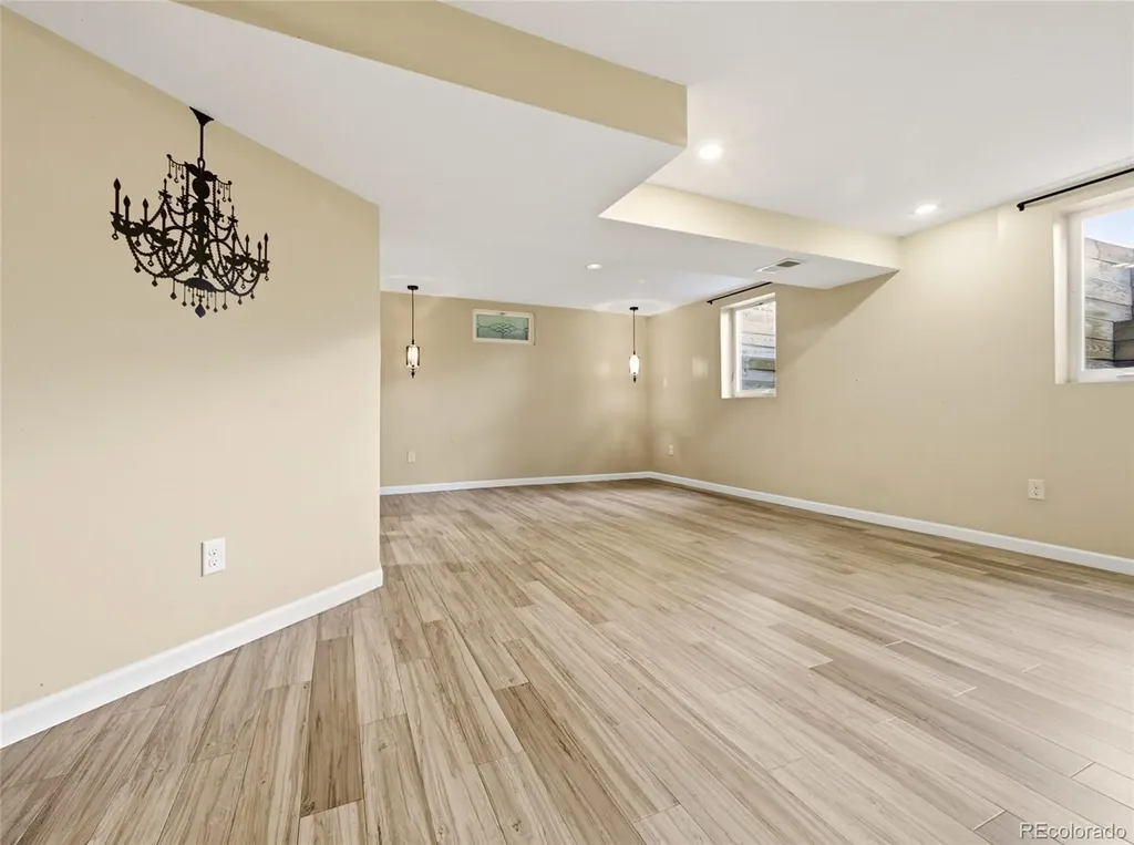 6651 E Ithaca Place Denver CO 80237