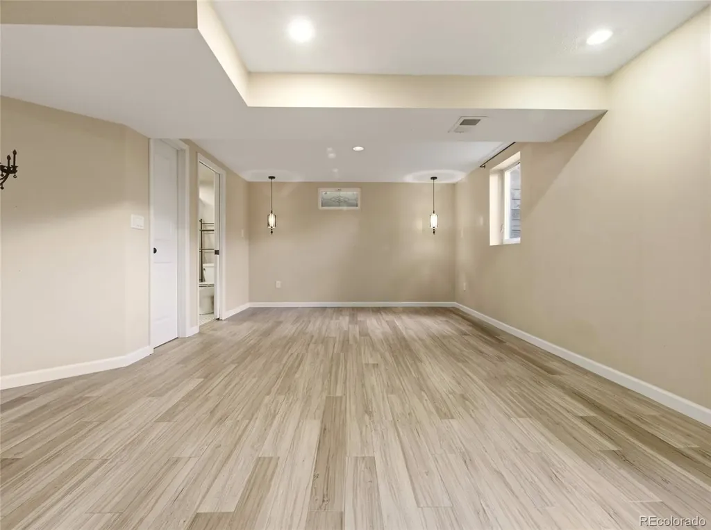 6651 E Ithaca Place Denver CO 80237