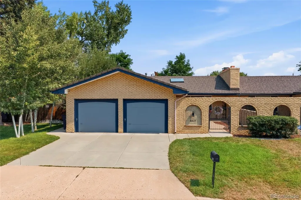 6651 E Ithaca Place Denver CO 80237