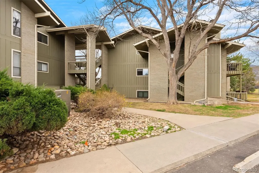 695 Manhattan Drive Boulder CO 80303