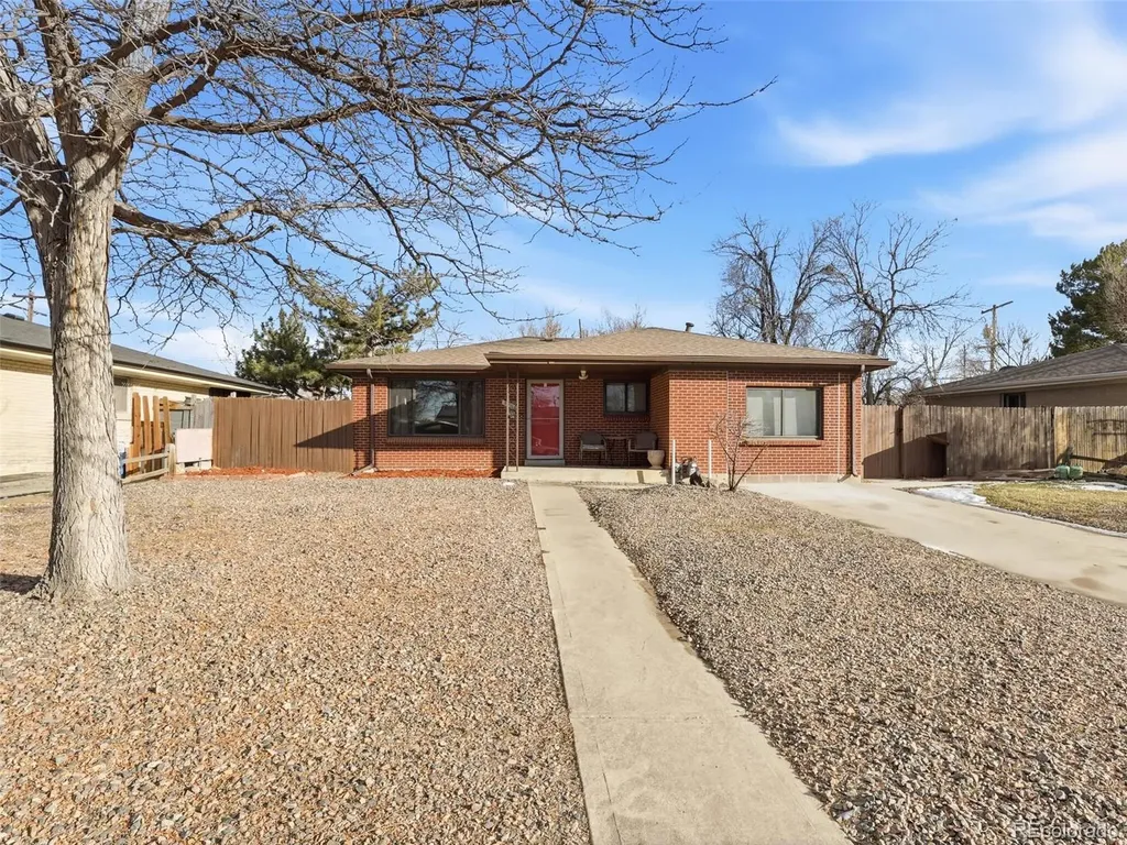 3206 Vaughn Street N Aurora CO 80011