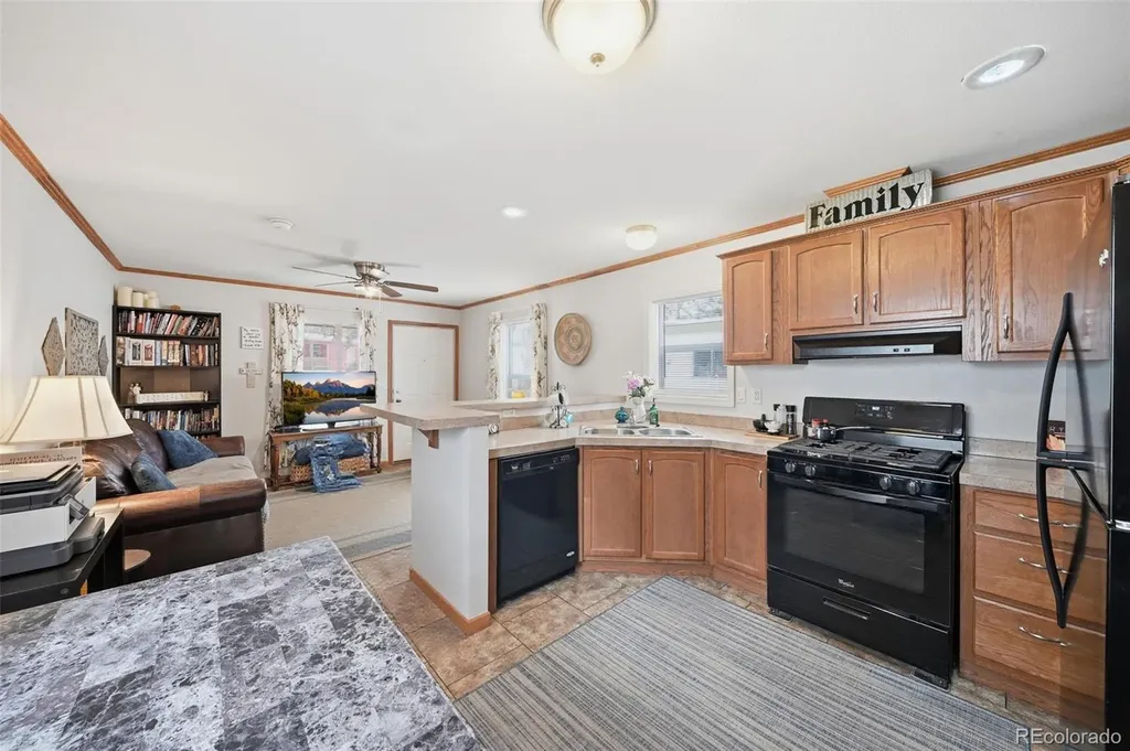 27572 State Highway 67 Woodland Park CO 80863