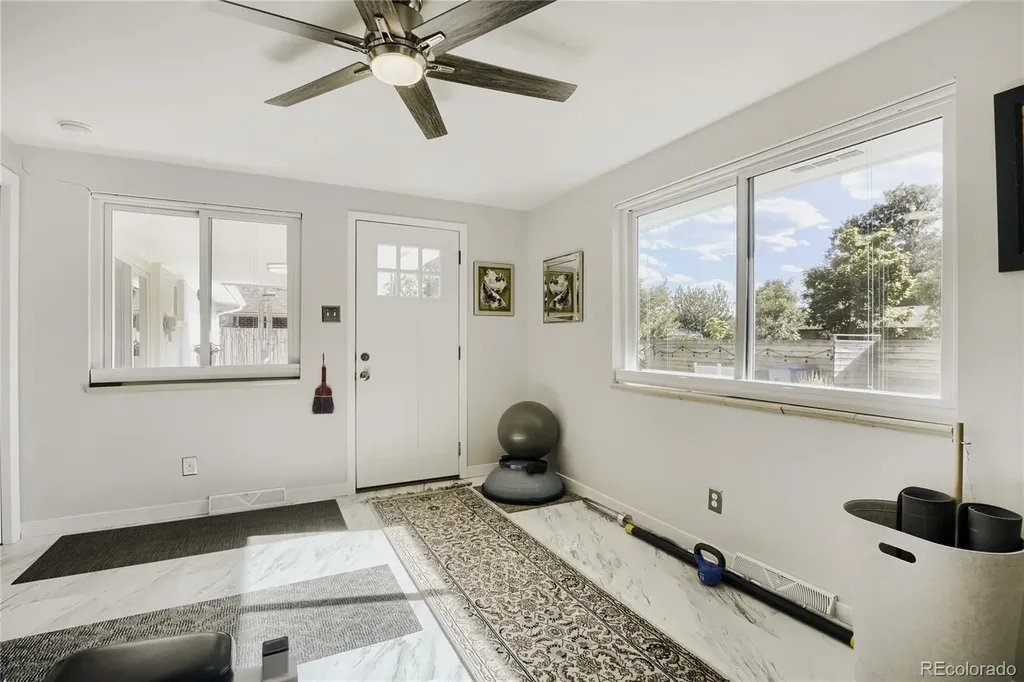1241 Vivian Street Longmont CO 80501