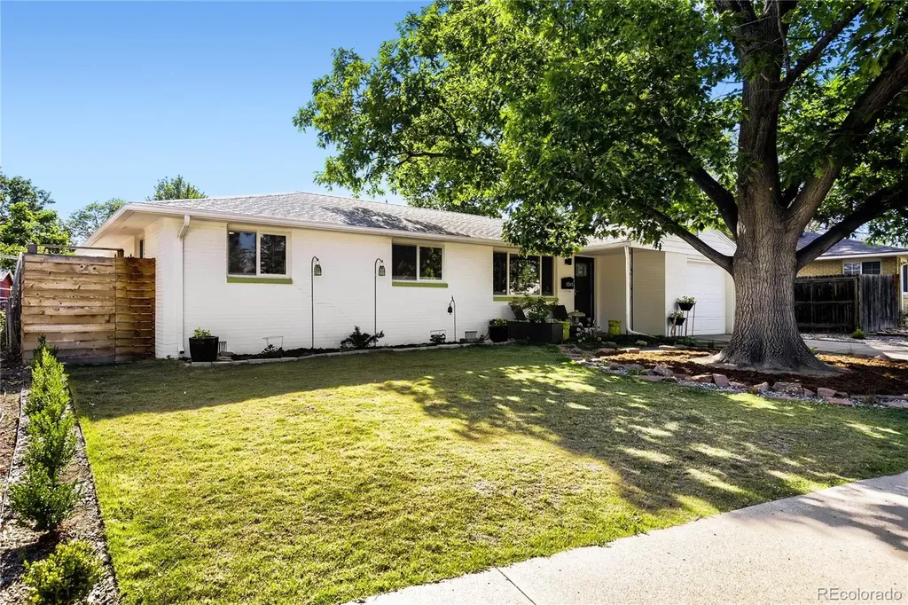 1241 Vivian Street Longmont CO 80501