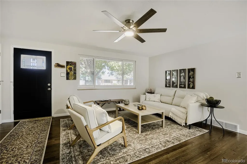 1241 Vivian Street Longmont CO 80501