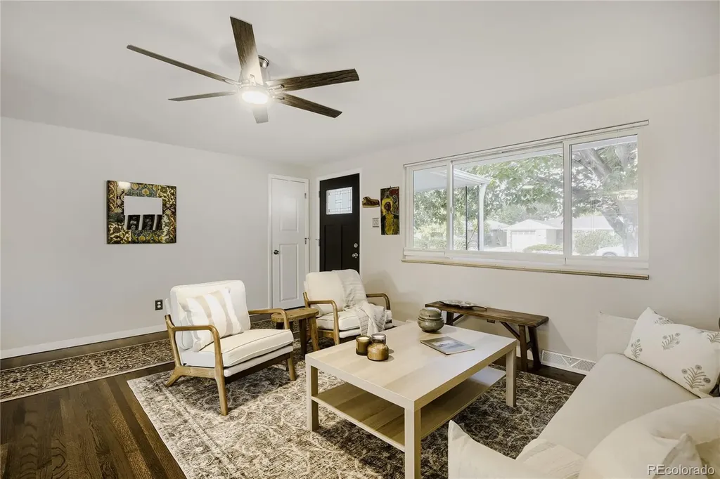 1241 Vivian Street Longmont CO 80501