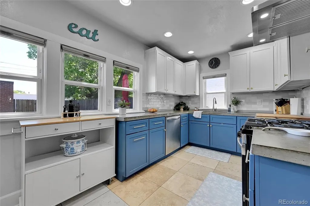 1208 S Pennsylvania Street Denver CO 80210
