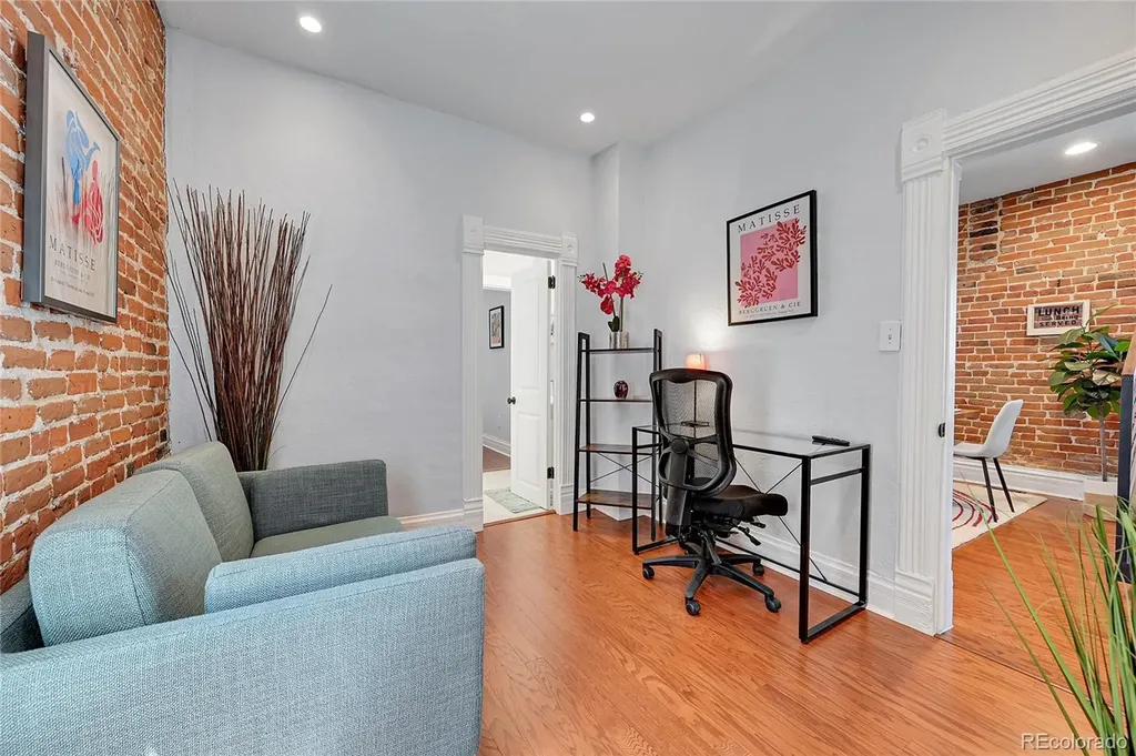 1208 S Pennsylvania Street Denver CO 80210