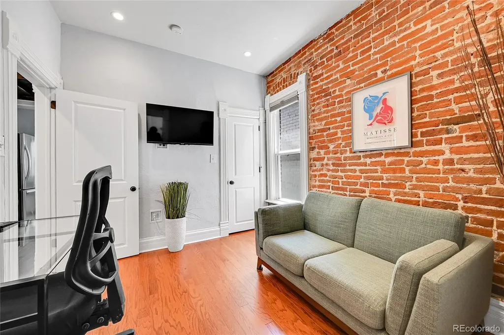 1208 S Pennsylvania Street Denver CO 80210