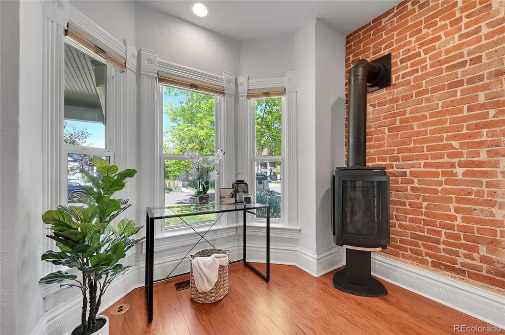 1208 S Pennsylvania Street Denver CO 80210