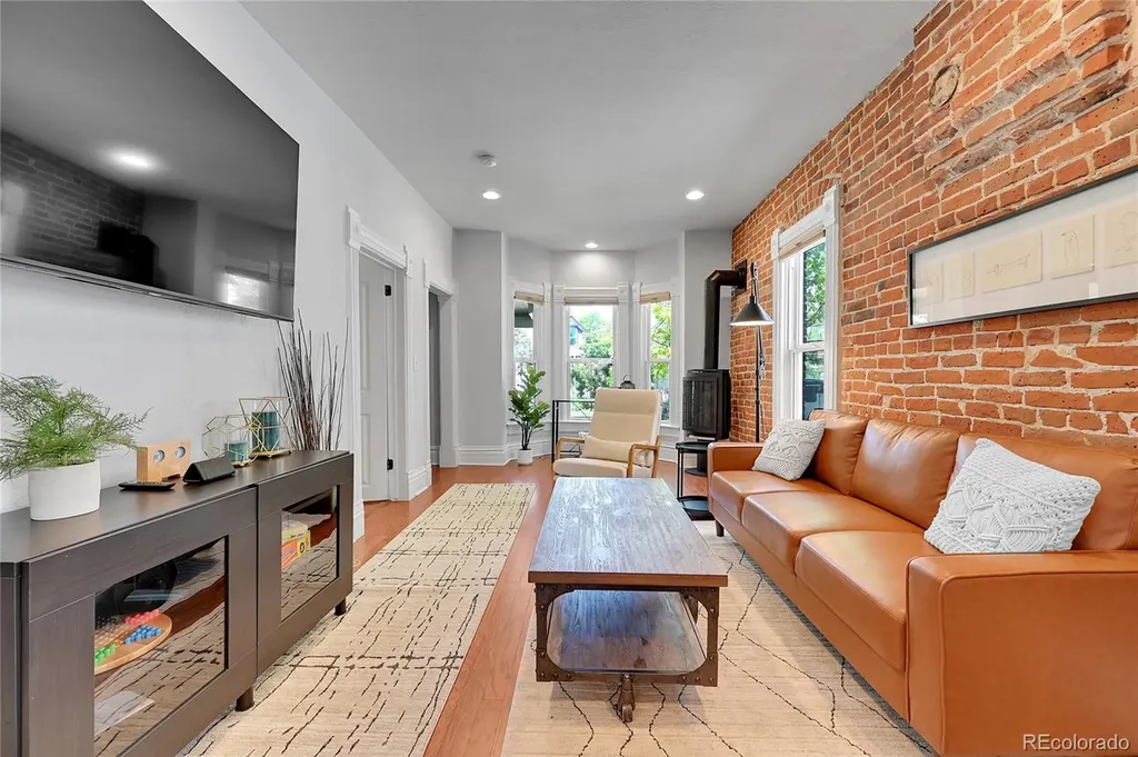 1208 S Pennsylvania Street Denver CO 80210