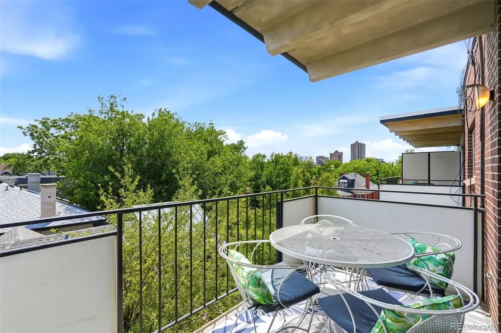 1265 Elizabeth Street Denver CO 80206