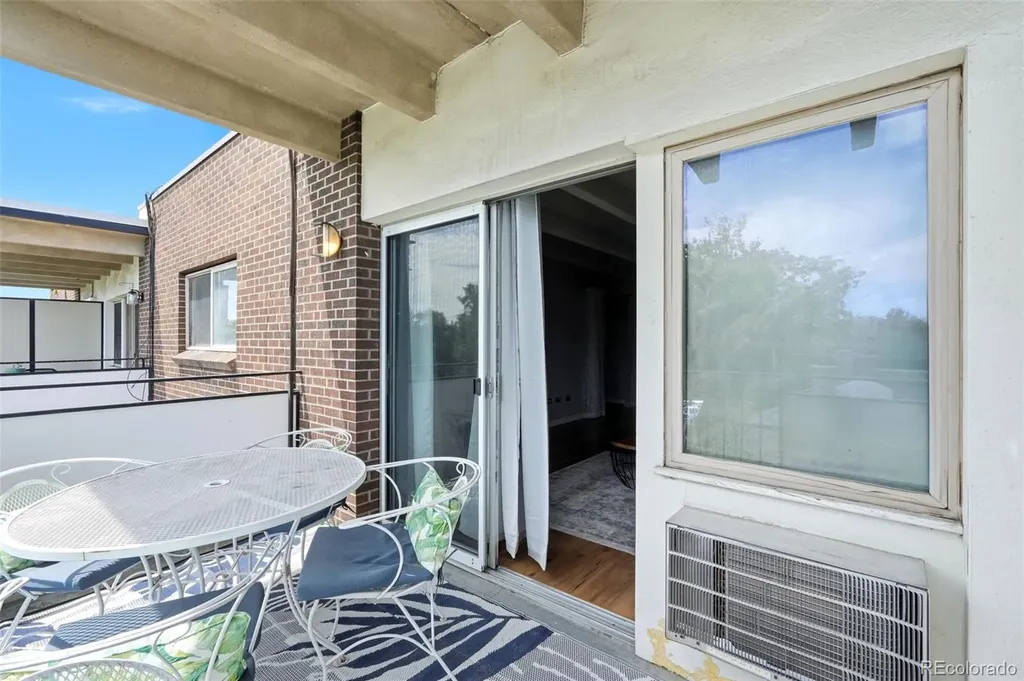 1265 Elizabeth Street Denver CO 80206