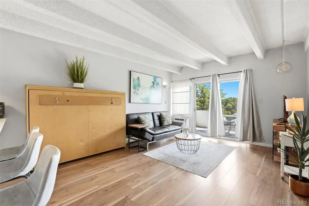 1265 Elizabeth Street Denver CO 80206