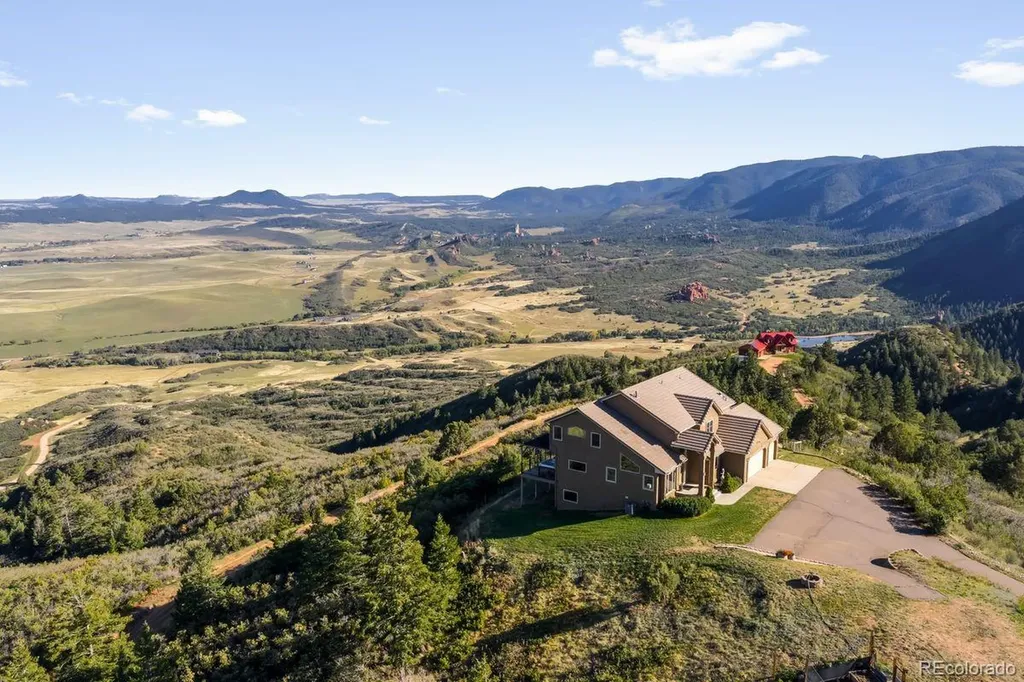 4141 Majestic Mountain Lane Sedalia CO 80135