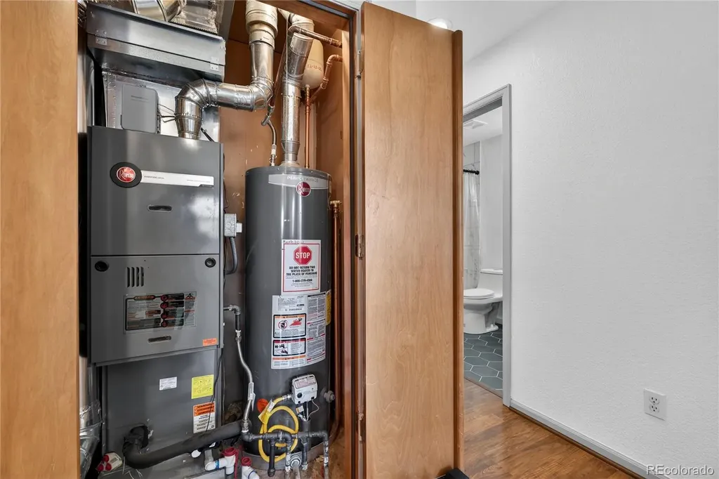 3688 Dexter Court Denver CO 80207