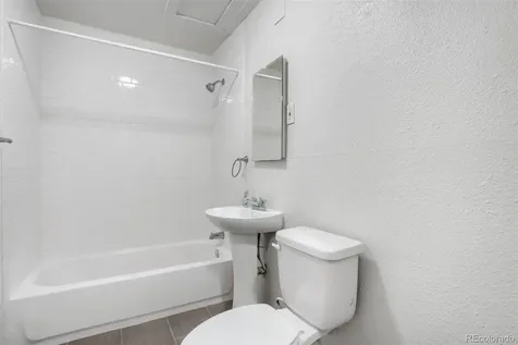 493 Fulton Street Aurora CO 80010