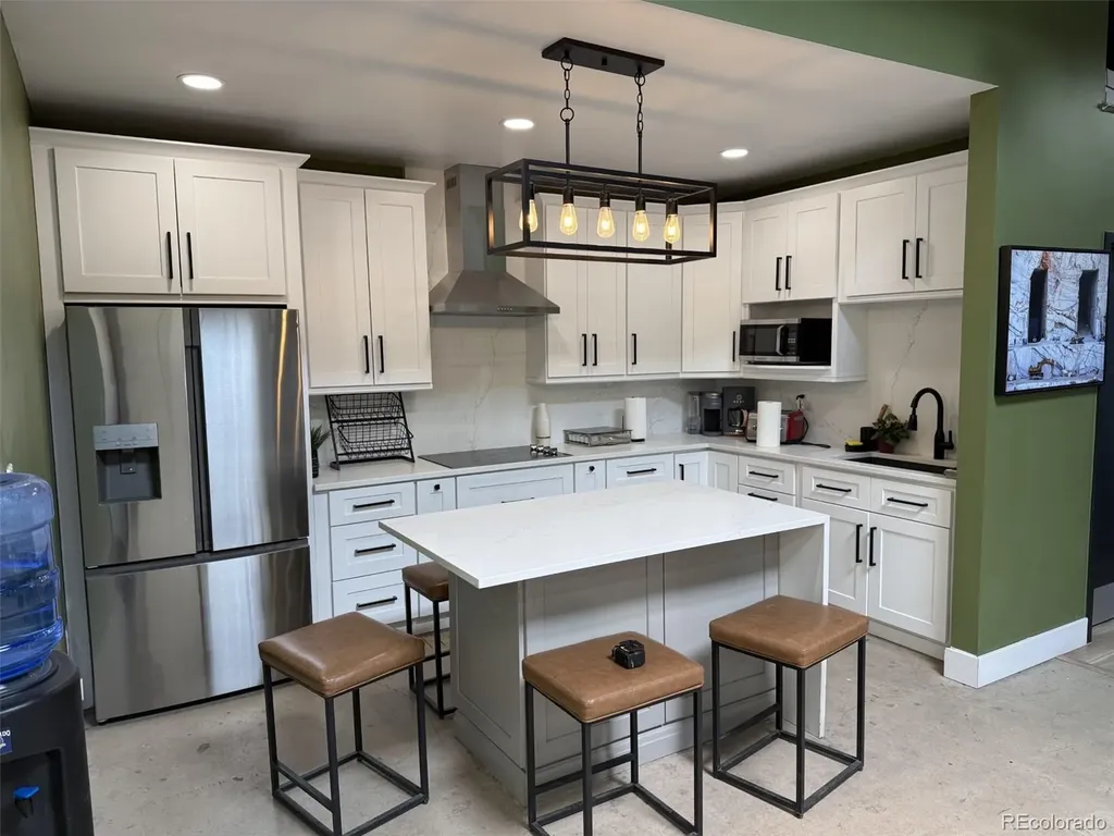 785 S Jason Street Denver CO 80223