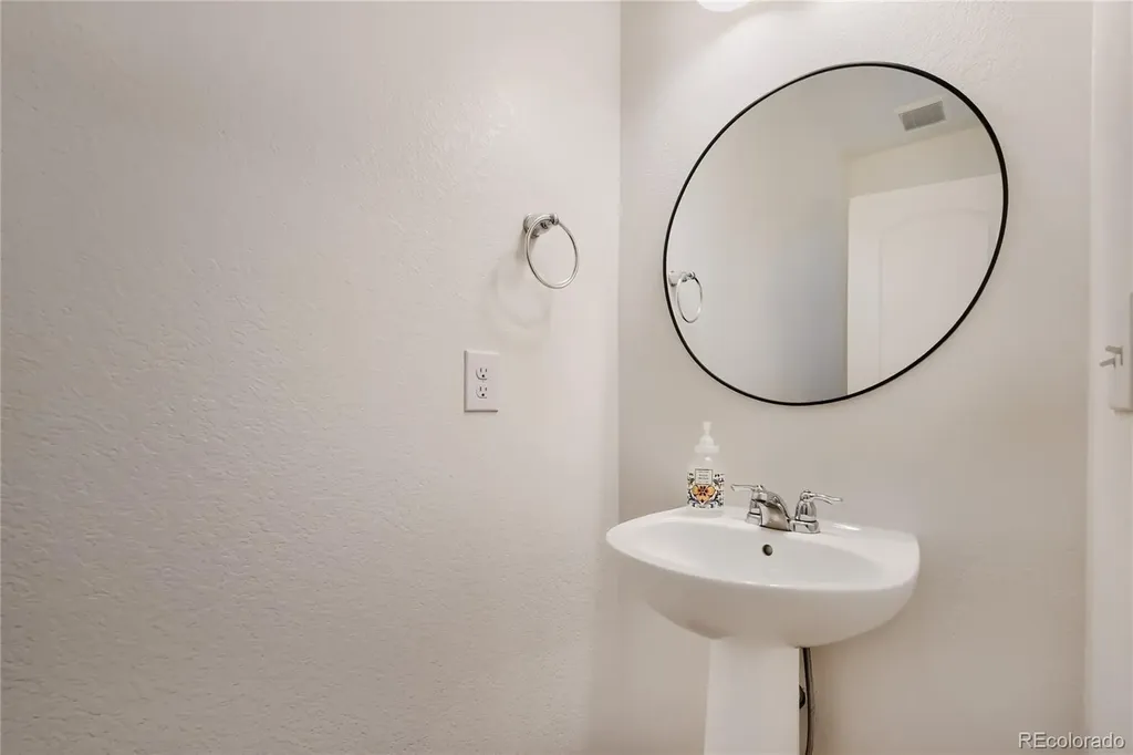 16565 Umatilla Place Broomfield CO 80023