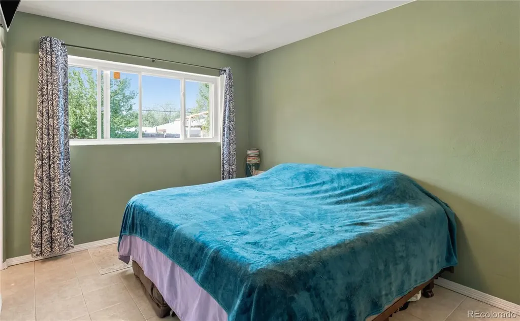 1070 Elm Place Denver CO 80229