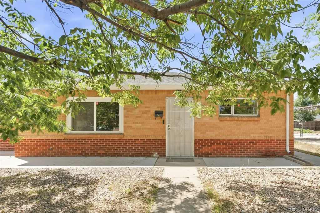 1070 Elm Place Denver CO 80229