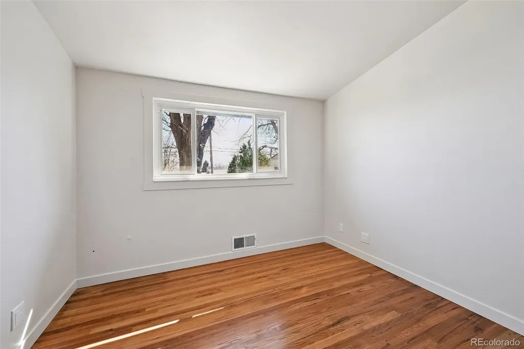 2580 Valley View Drive Denver CO 80221